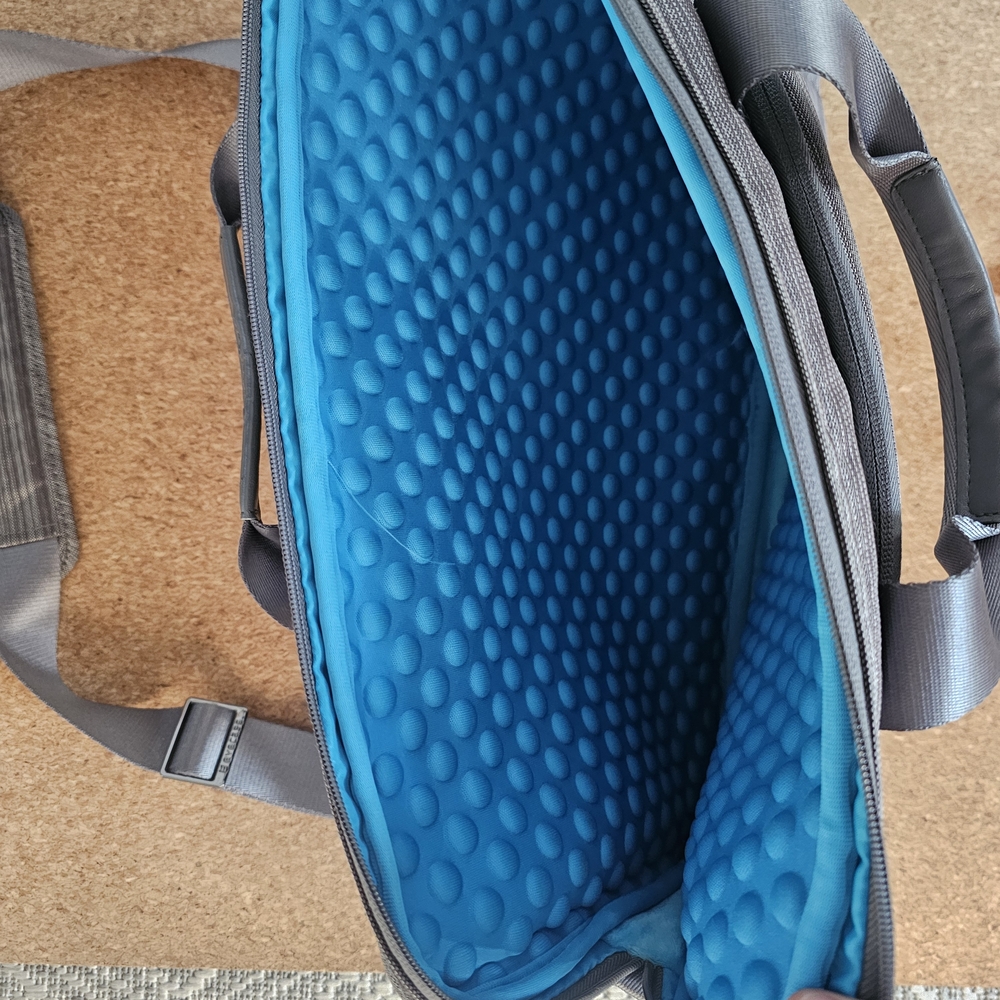 Gray Laptop Bag 17.3" - Picture 3 of 9